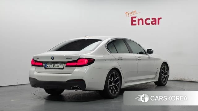 BMW 5 Series (G30) id 4309829 из Кореи 12