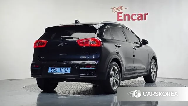 Kia Niro EV id 3284443 из Кореи 12