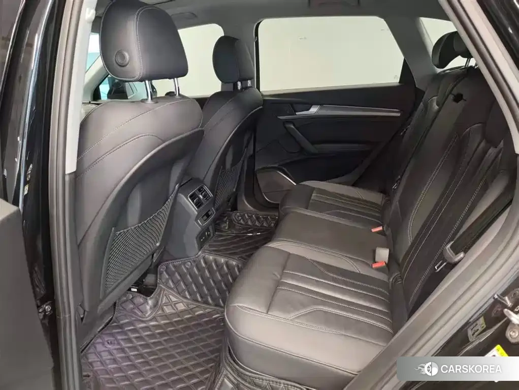 Audi Q5L id 4548237 из Китая 7