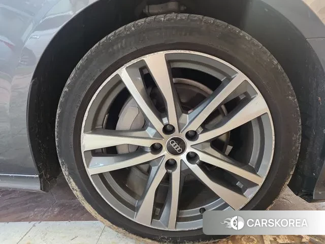 Audi A6 (C8) 2022 Серый из Кореи, фото 2