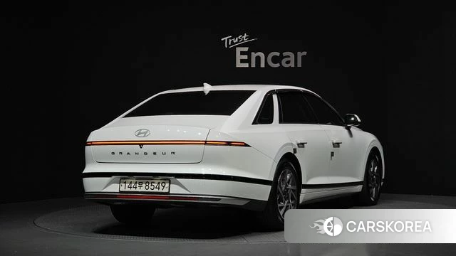 Hyundai Grandeur (GN7) id 3876681 из Кореи 12