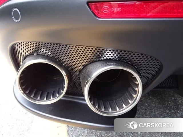 Ferrari GTC4 Russo id 3275449 из Кореи 12