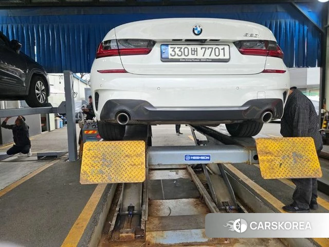 BMW 3 Series (G20) 2022 Белый из Кореи, фото 2