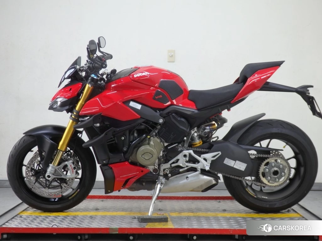 Проданный Ducati STREETFIGHTER V4 S 2020 из Японии, фото 2