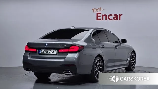 BMW 5 Series (G30) id 3420914 из Кореи 12