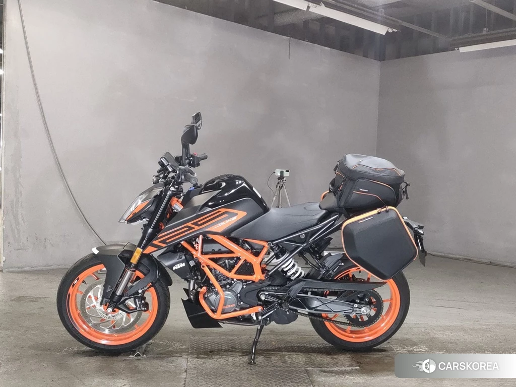 Проданный KTM 125 DUKE 2021 из Японии, фото 2