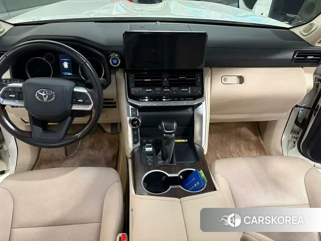 Toyota Landkuluze 2024 Белый из Китая, фото 2