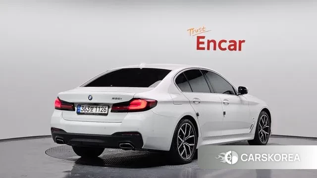 BMW 5 Series (G30) id 3043989 из Кореи 12