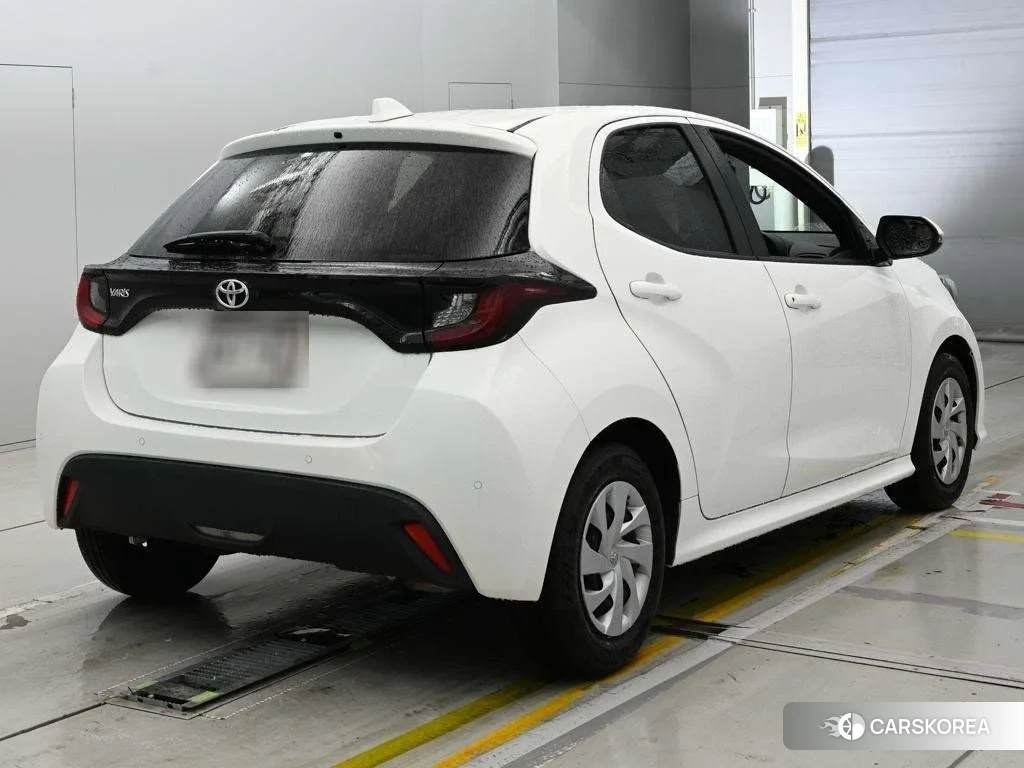 Toyota Yaris 2022 из Японии, фото 2