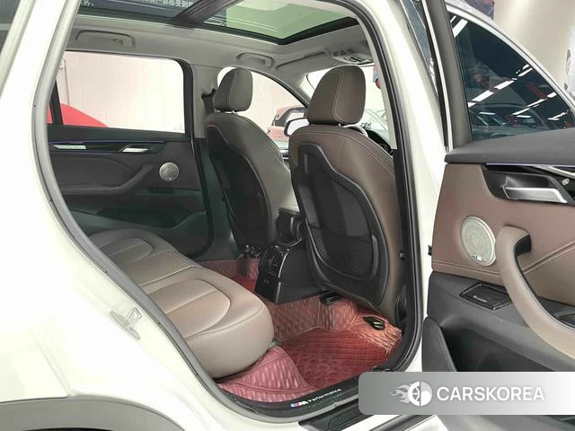 BMW X1 id 4263260 из Китая 11