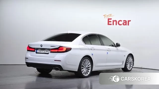 BMW 5 Series (G30) id 3462856 из Кореи 12