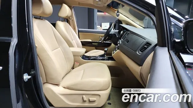 Kia The New Carnival id 2694211 из Кореи 12