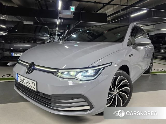 Volkswagen Golf 8th Generation 2023 Серебристо-серый из Кореи, фото 2