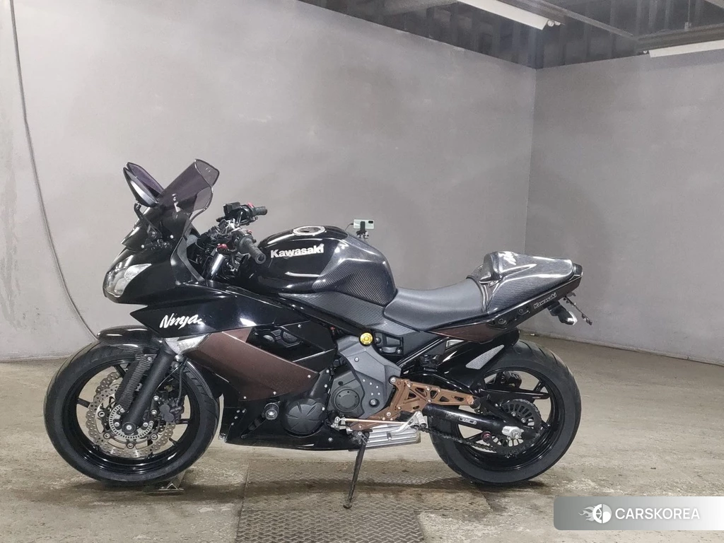 Проданный Kawasaki NINJA 400R 2011 из Японии, фото 2