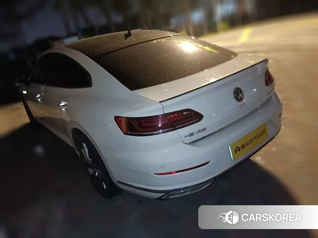 Volkswagen CC 2022 Белый из Китая, фото 2