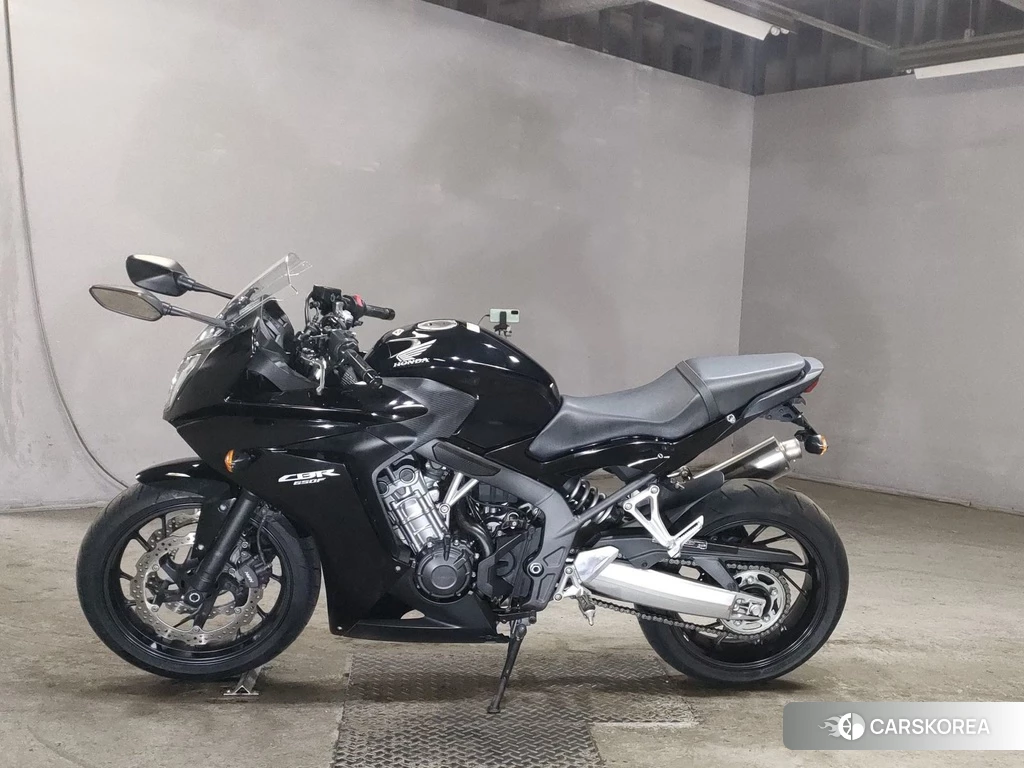 Проданный Honda CBR650F 2014 из Японии, фото 2