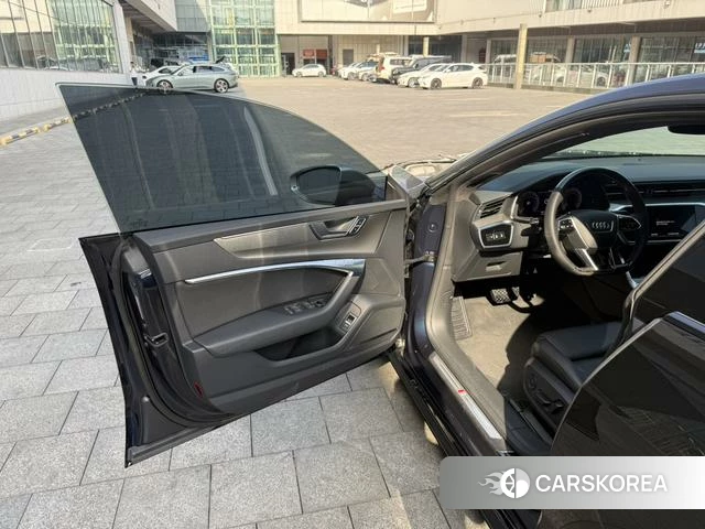 Audi A7 2022 Черный из Китая, фото 5