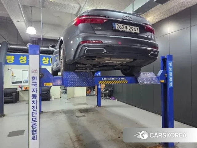 Audi A6 (C8) 2021 Серый из Кореи, фото 2