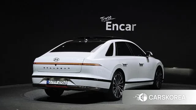 Hyundai Grandeur Hybrid (GN7) id 3348189 из Кореи 12