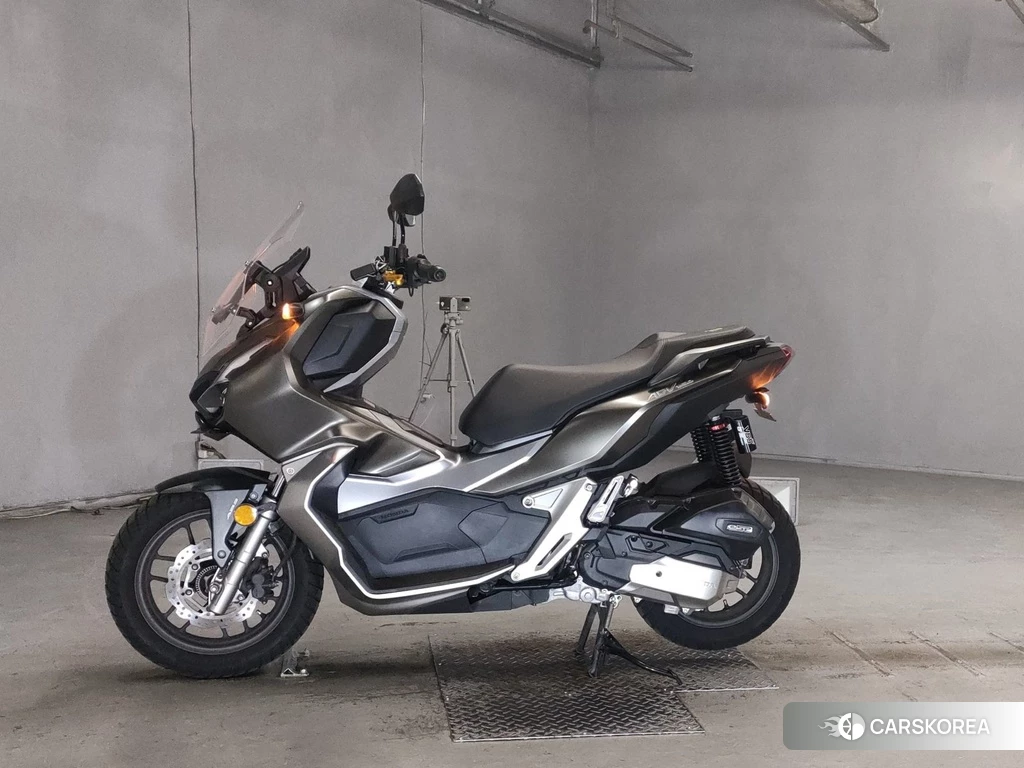Проданный Honda ADV150 2019 из Японии
