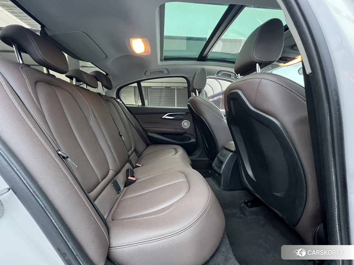 BMW 1 series id 4485391 из Китая 9