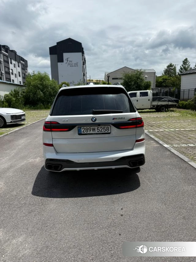 BMW X7 (G07) 2025 Белый из Кореи, фото 2