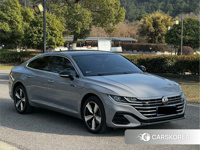 Volkswagen CC 2022 Темно-серый из Китая, фото 2