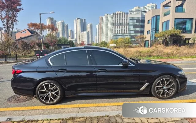 BMW 5 Series (G30) id 3360336 из Кореи 11