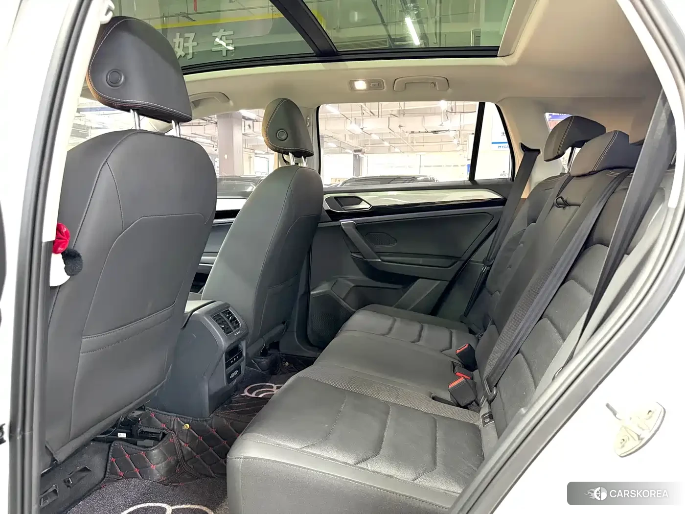 Volkswagen Tayron 2022 Белый из Китая, фото 2