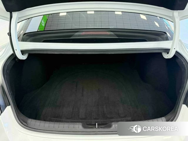 Hyundai Elantra id 4297964 из Китая 10