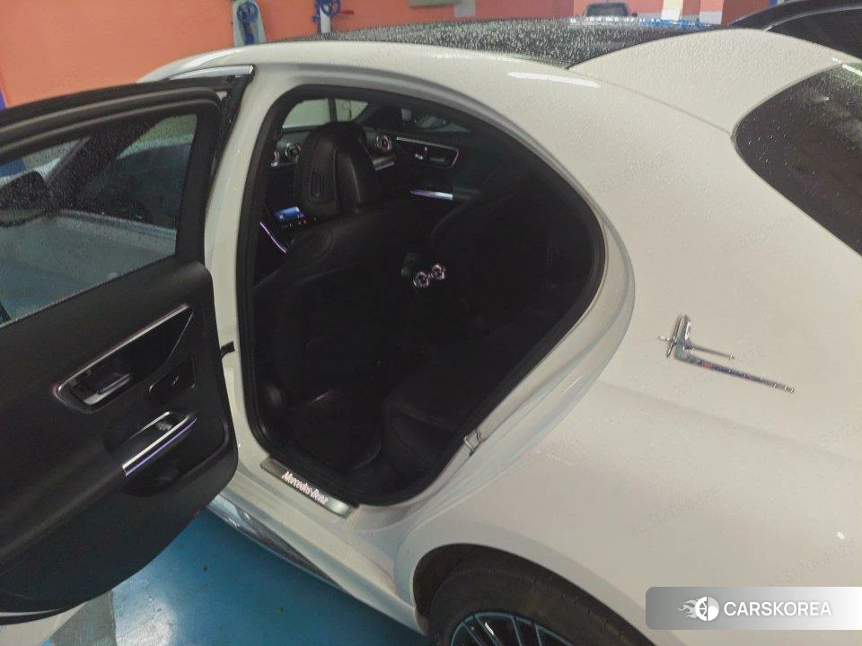 Mercedes-Benz Class C 2022 Белый из Китая, фото 2