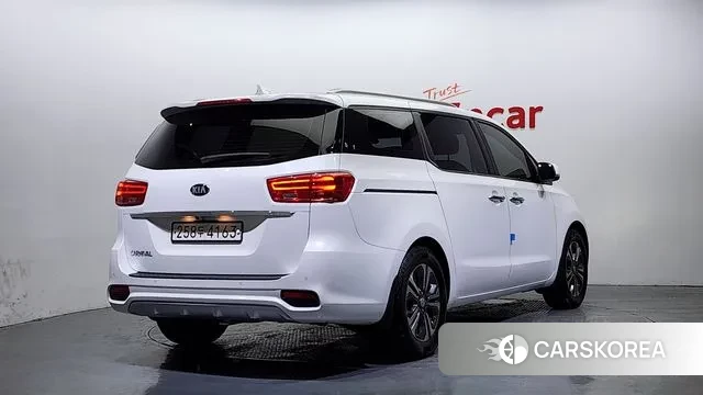 Kia The New Carnival id 3599019 из Кореи 12