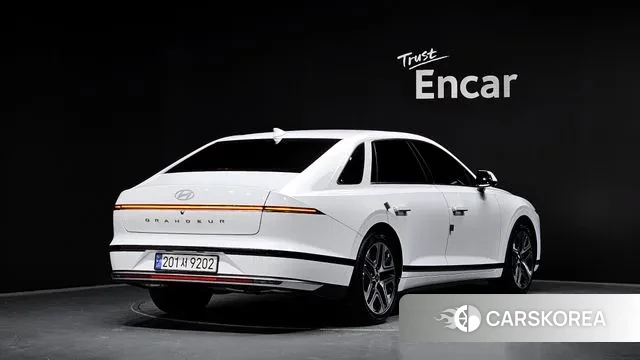 Hyundai Grandeur (GN7) id 3278520 из Кореи 12