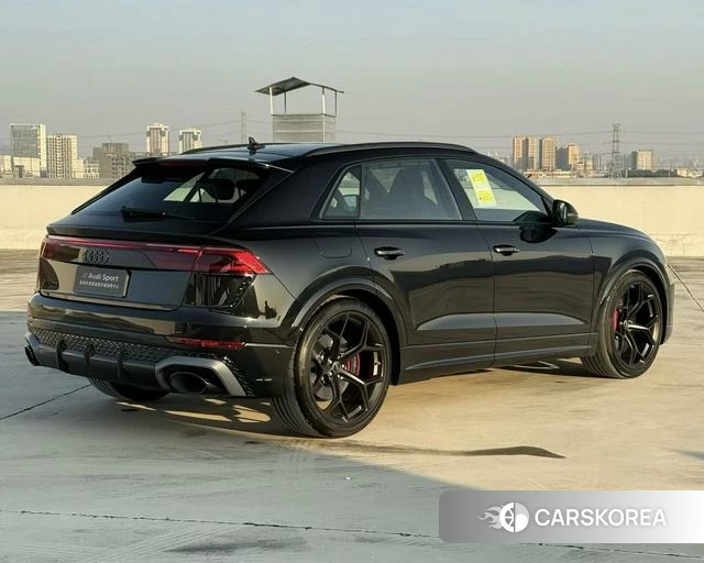 Audi RS Q8 2025 Черный из Китая, фото 2