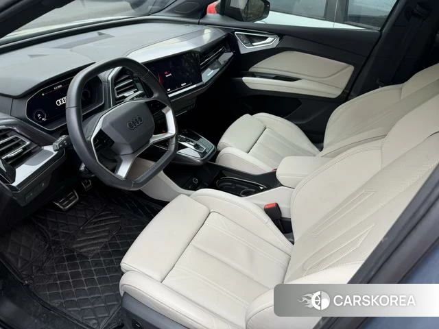Audi Q4 e-tron 2022 Синий из Китая, фото 2