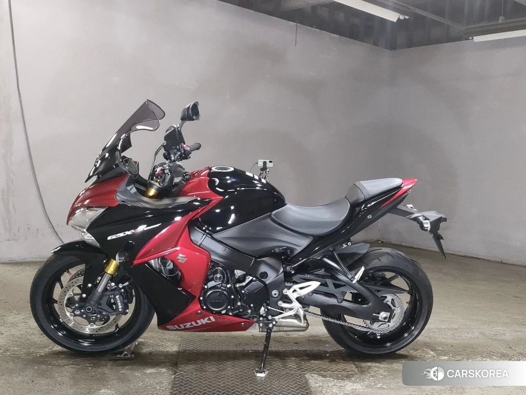 Проданный Suzuki GSX-S1000F 2017 из Японии, фото 2