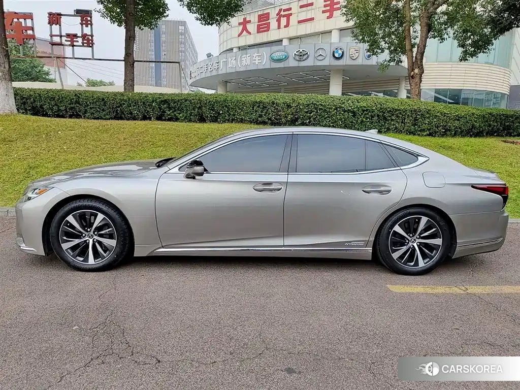 Lexus LS 2021 Champagne/brown из Китая, фото 2