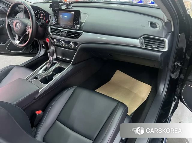 Honda Accord id 4219306 из Китая 7