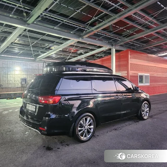 Kia The New Carnival 2018 Черный из Кореи, фото 2