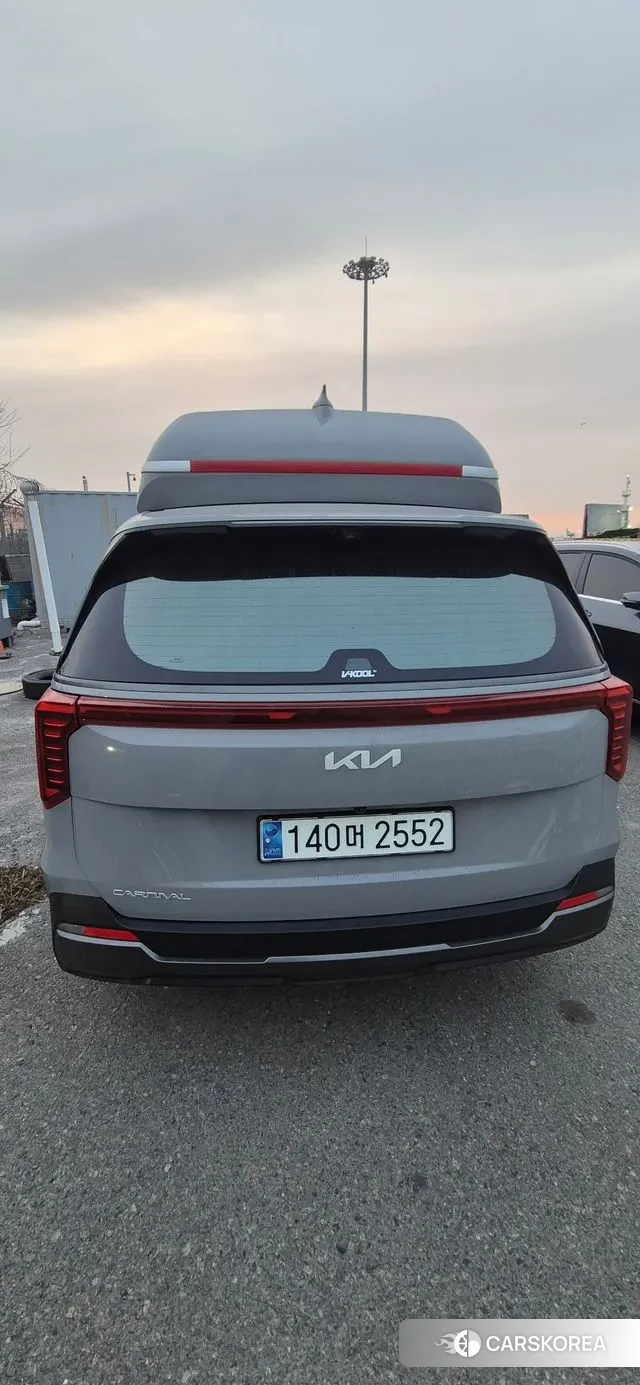 Kia The New Carnival 4th Generation 2024 Серебристо-серый из Кореи, фото 2