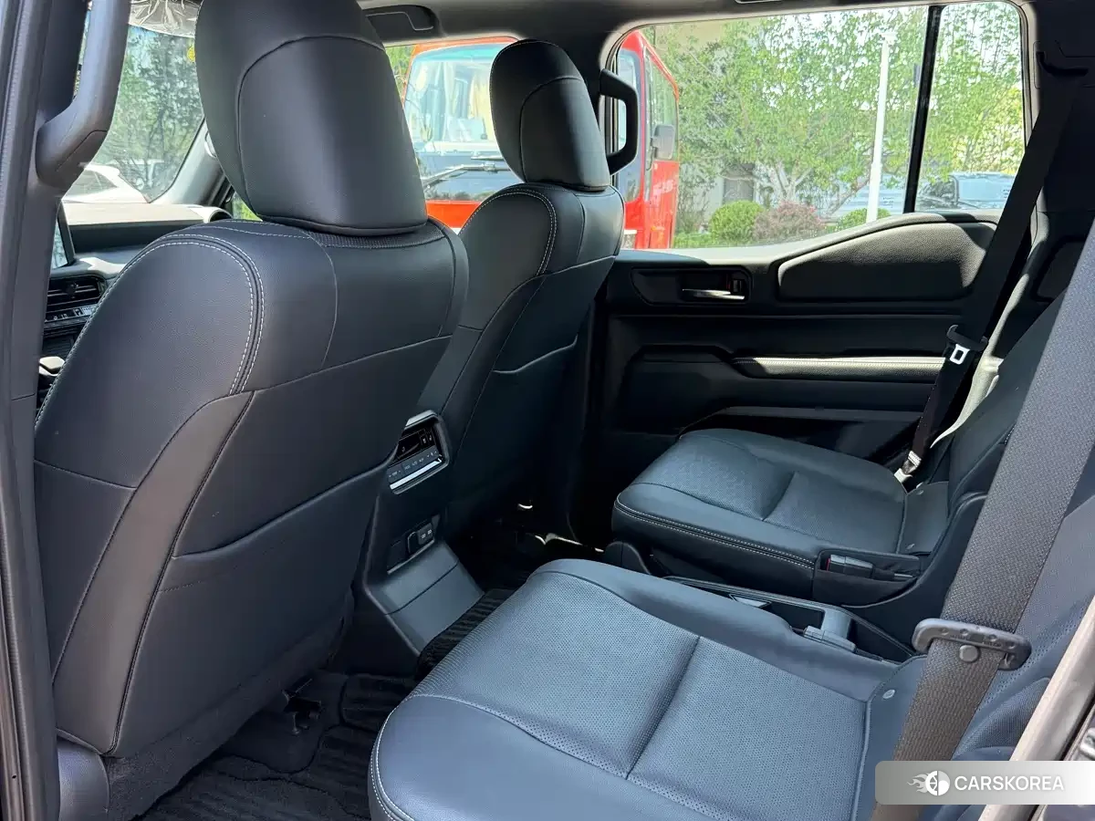 Toyota Land Cruiser id 4539126 из Китая 11