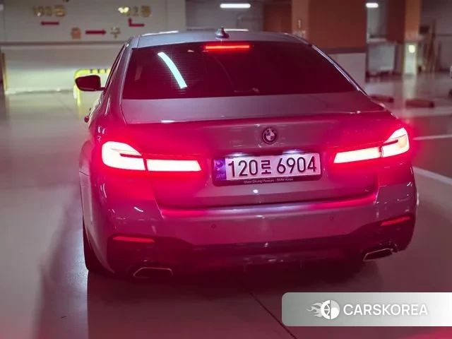 BMW 5 Series (G30) id 3420665 из Кореи 8