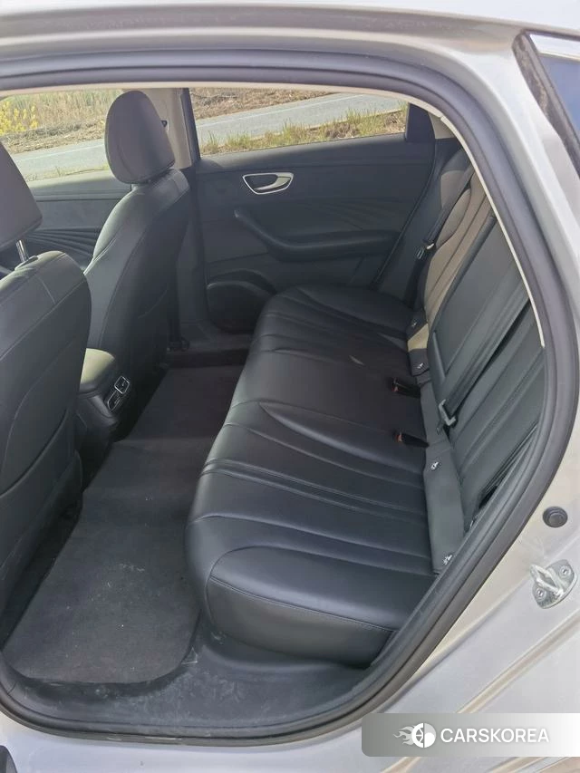 Roewe D7 DMH 2024 -- из Китая, фото 2