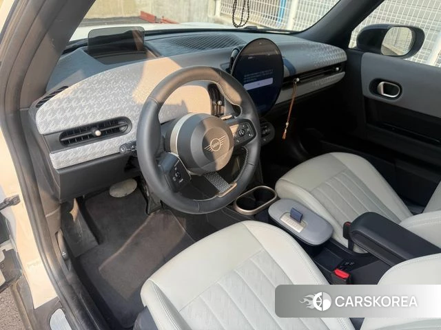 Mini Cooper S 4th Generation 2024 Белый из Кореи, фото 2