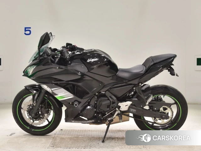 Kawasaki NINJA 650 2019 из Японии