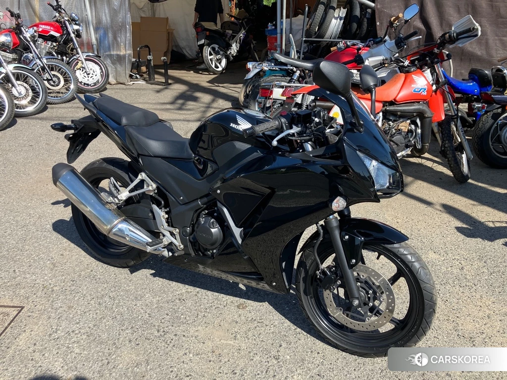 Проданный Honda CBR250R 2015 из Японии