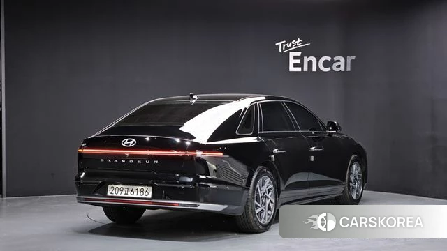 Hyundai Grandeur (GN7) id 3883360 из Кореи 12