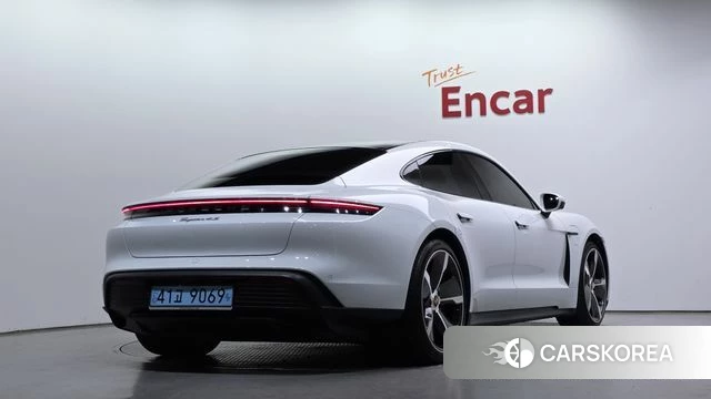Porsche Taycan id 4344387 из Кореи 12