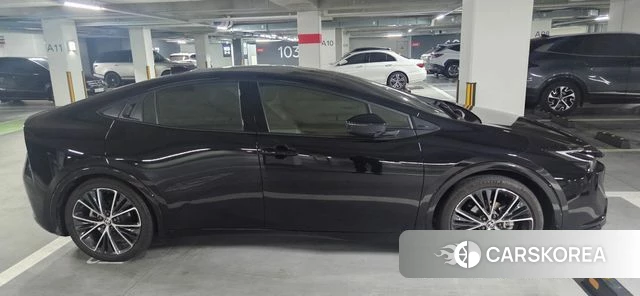 Toyota Prius 5th Generation 2024 Черный из Кореи, фото 2
