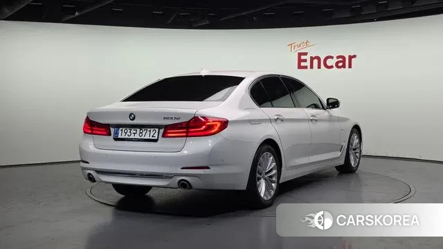 BMW 5 Series (G30) id 3703894 из Кореи 12